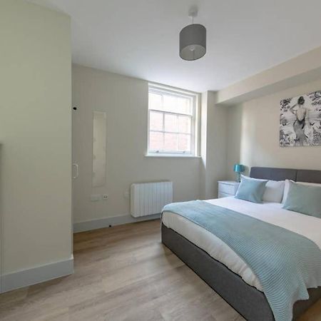 Hereford City Centre - Apartment 4, Isabella House - Modern Apartment In The Heart Of The City - Sleeps 4 Guests - Hosted By Rentmyhouse ภายนอก รูปภาพ